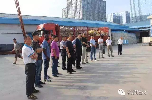 安宁|记事|湖北省住建厅、设计院领导及专家一行 莅临星河集团参观指导